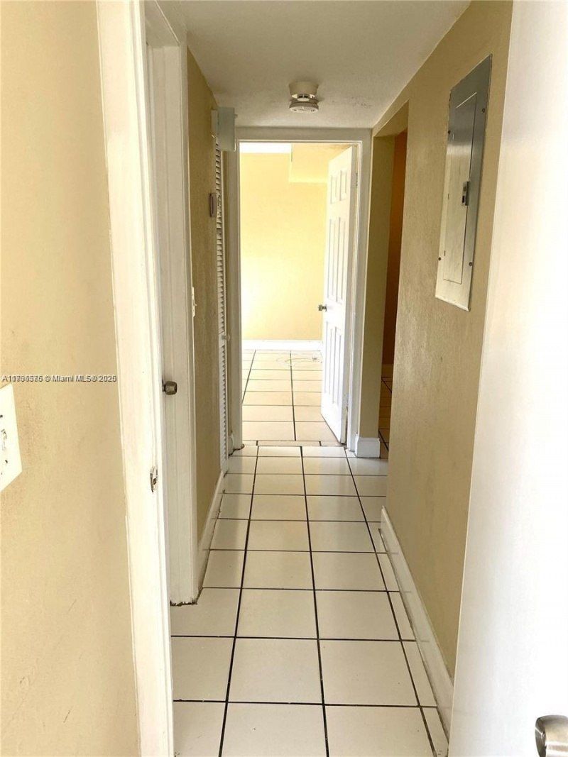 624 SW 16th Ave, Unit C, Fort Lauderdale, FL 33312 Photo