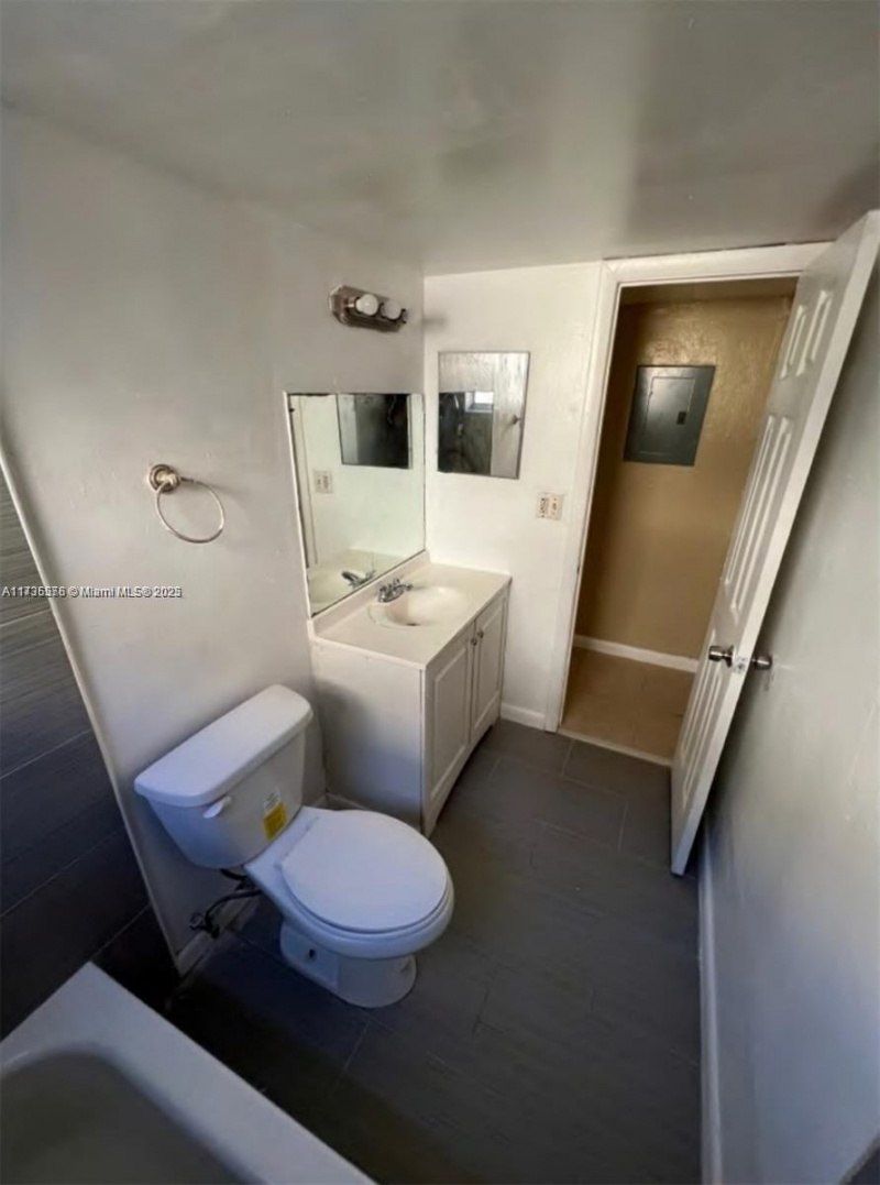 624 SW 16th Ave, Unit C, Fort Lauderdale, FL 33312 Photo