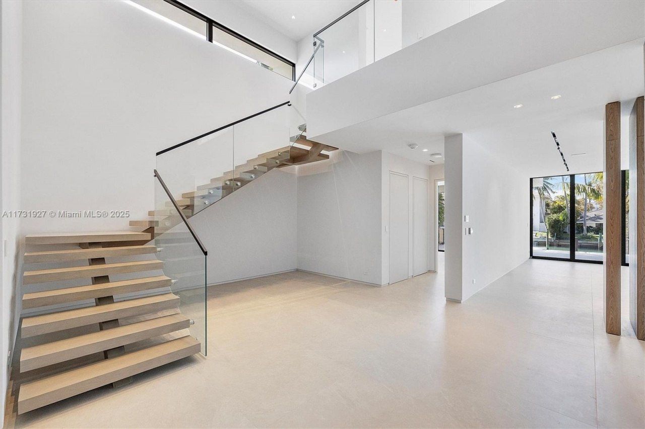 960 Mariner Dr, Key Biscayne, FL 33149 Photo