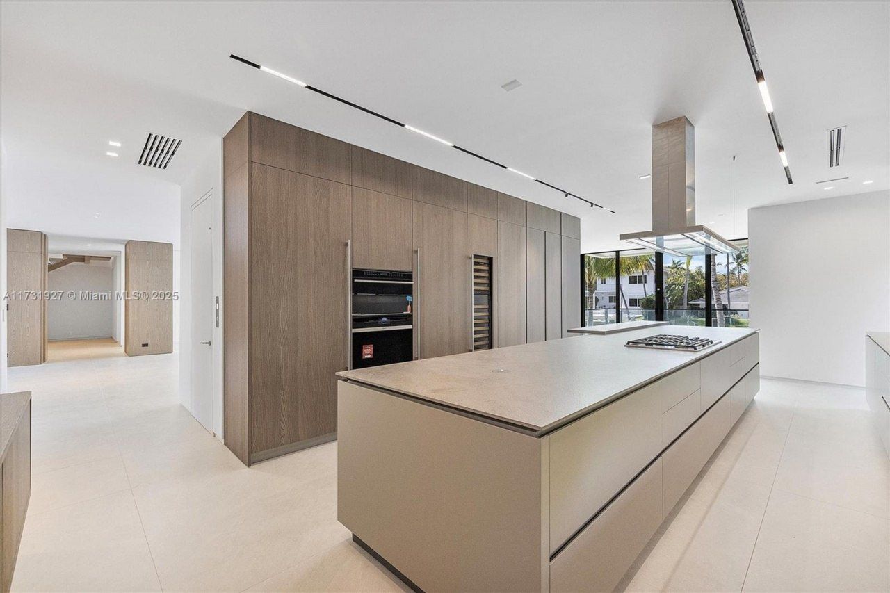 960 Mariner Dr, Key Biscayne, FL 33149 Photo