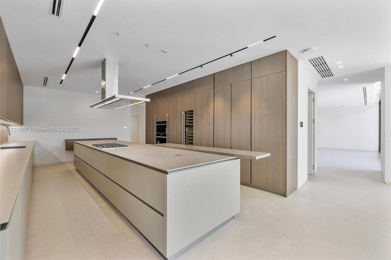 960 Mariner Dr, Key Biscayne, FL 33149 Photo