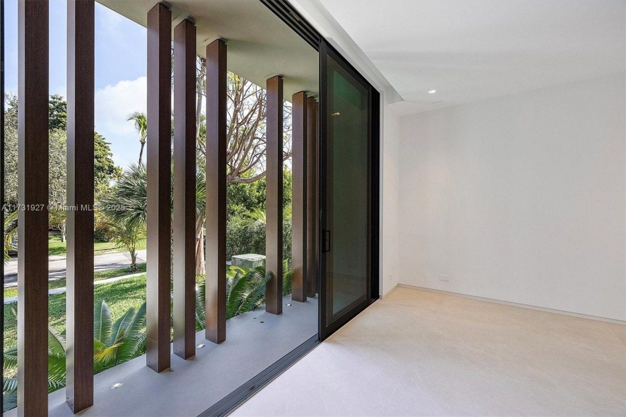 960 Mariner Dr, Key Biscayne, FL 33149 Photo