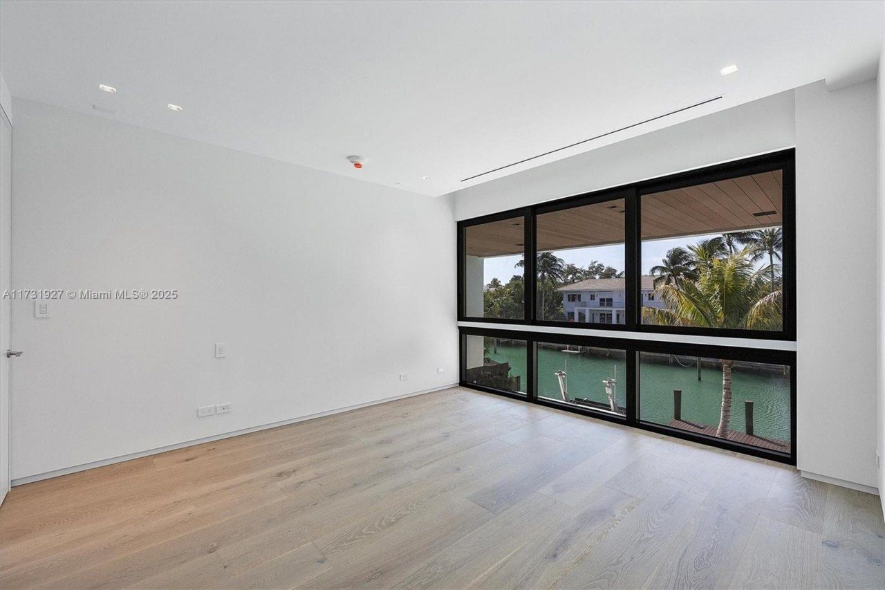 960 Mariner Dr, Key Biscayne, FL 33149 Photo