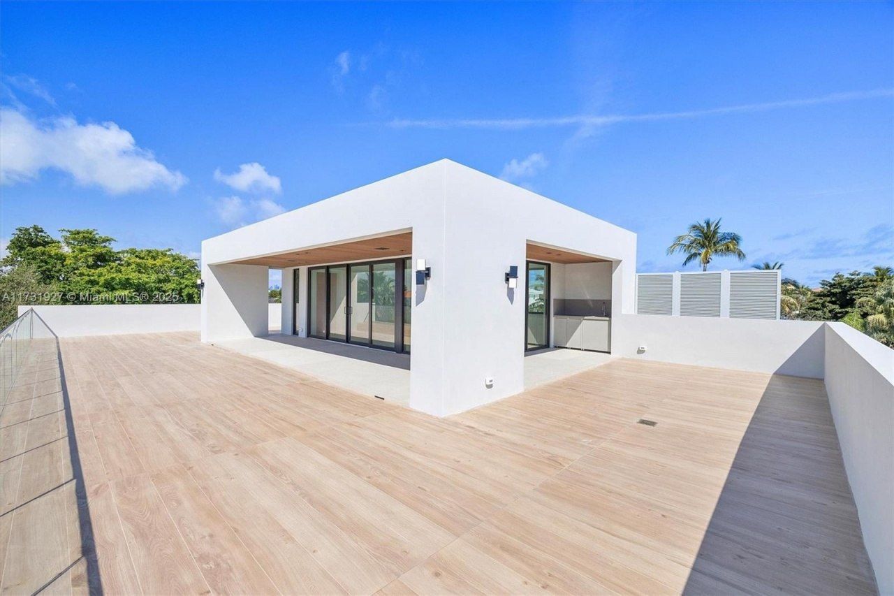 960 Mariner Dr, Key Biscayne, FL 33149 Photo