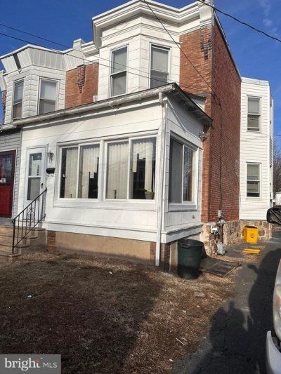 105 Jackson Avenue, Collingdale, PA 19023 Main Photo