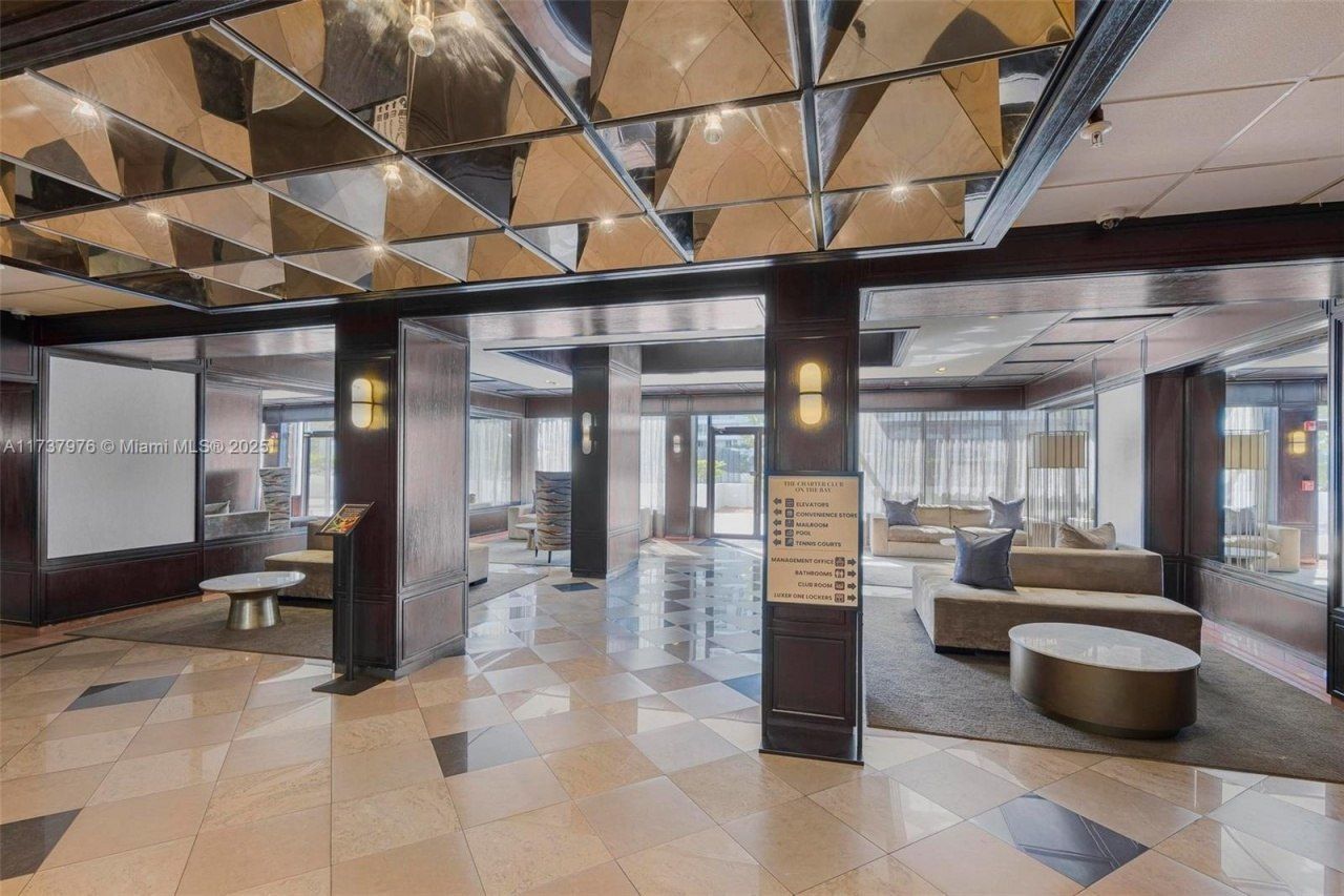 600 NE 36th St, Unit 414, Miami, FL 33137 Photo