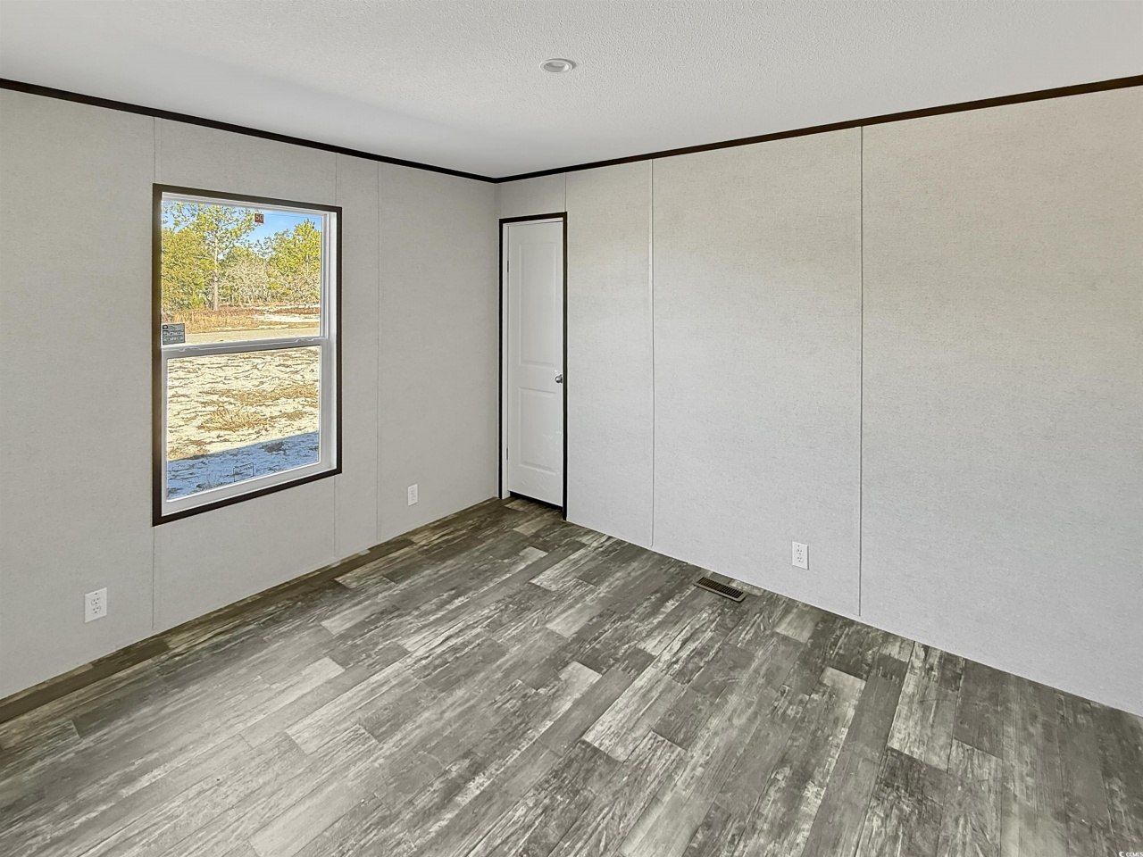 1455 Francis Marion Dr. Photo 11