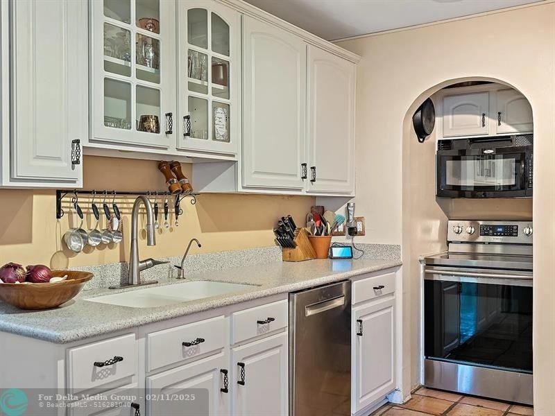 400 45th St, West Palm Beach, FL 33407 Photo