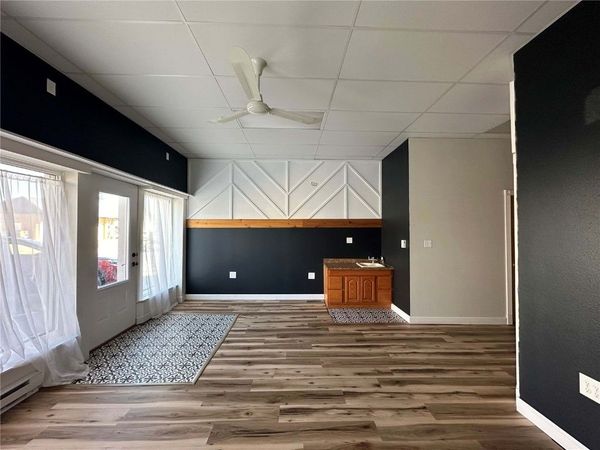 413 E Main Street, Central City, IA 52214