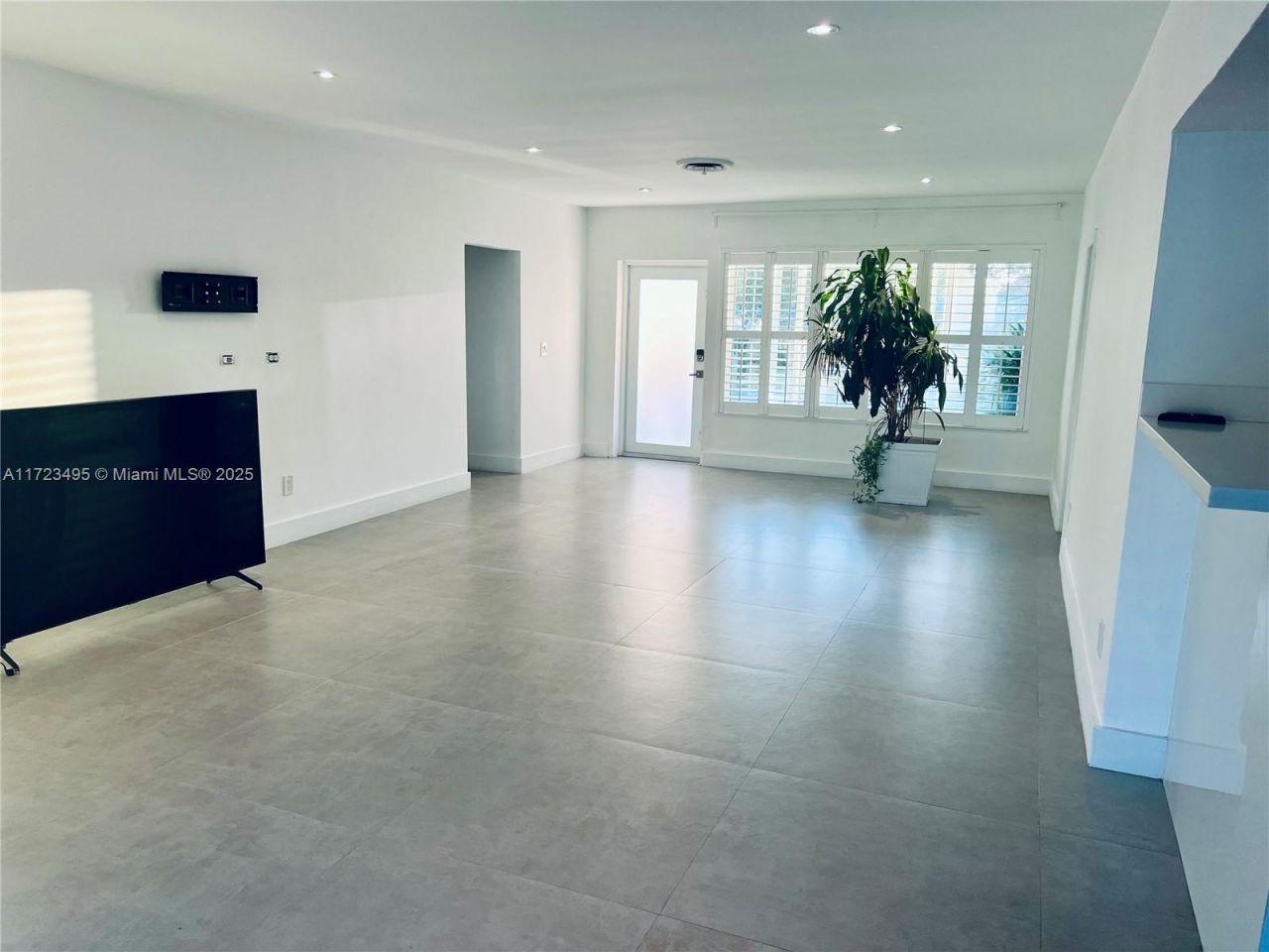 7549 Adventure Ave, North Bay Village, FL 33141 Photo