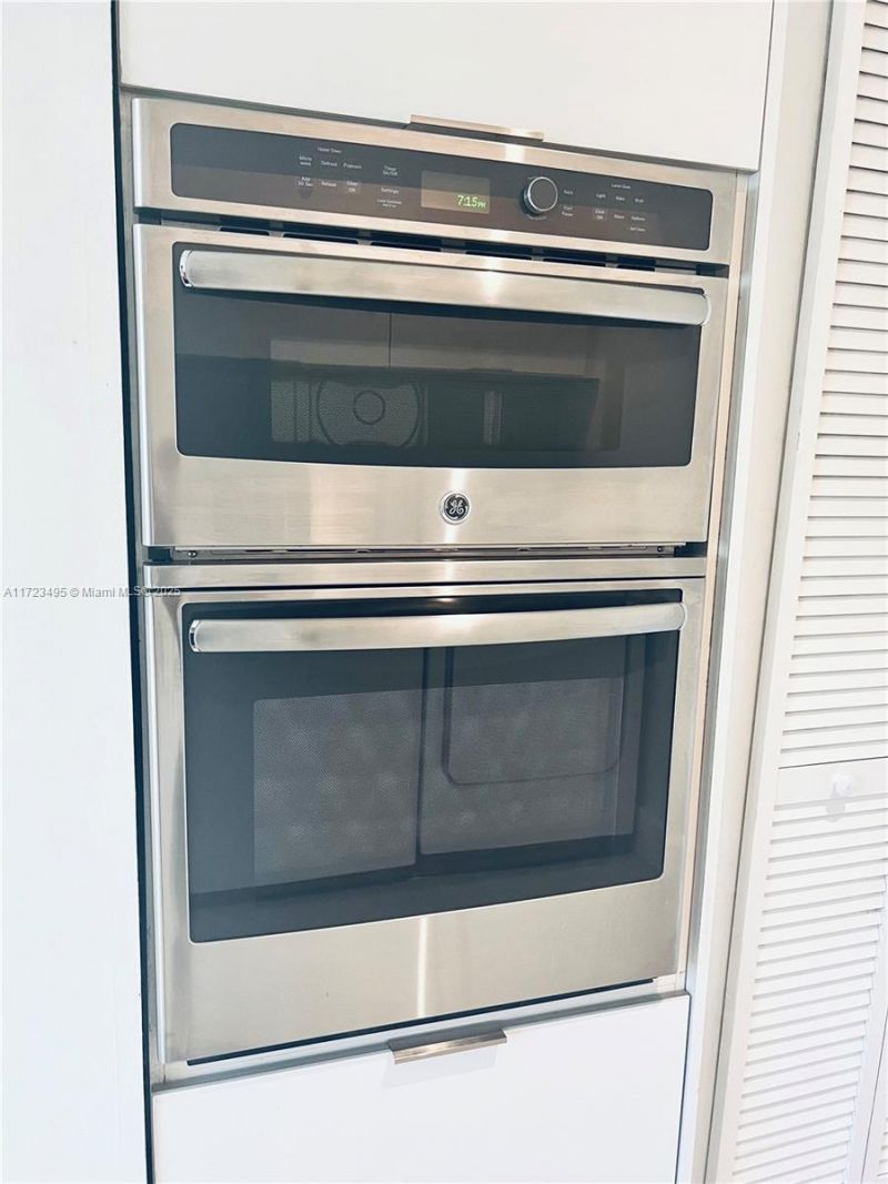 7549 Adventure Ave, North Bay Village, FL 33141 Photo