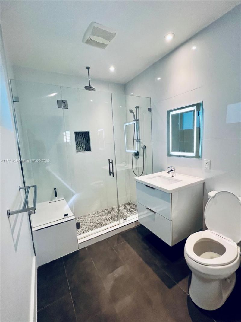 7549 Adventure Ave, North Bay Village, FL 33141 Photo