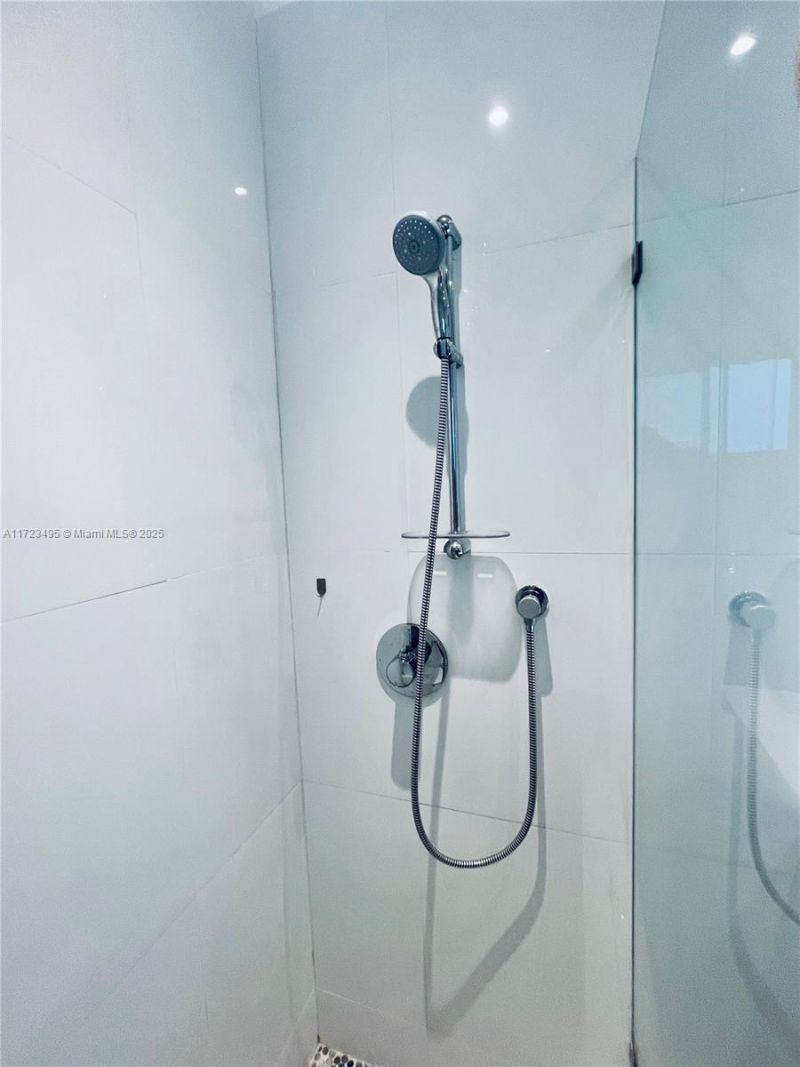 7549 Adventure Ave, North Bay Village, FL 33141 Photo