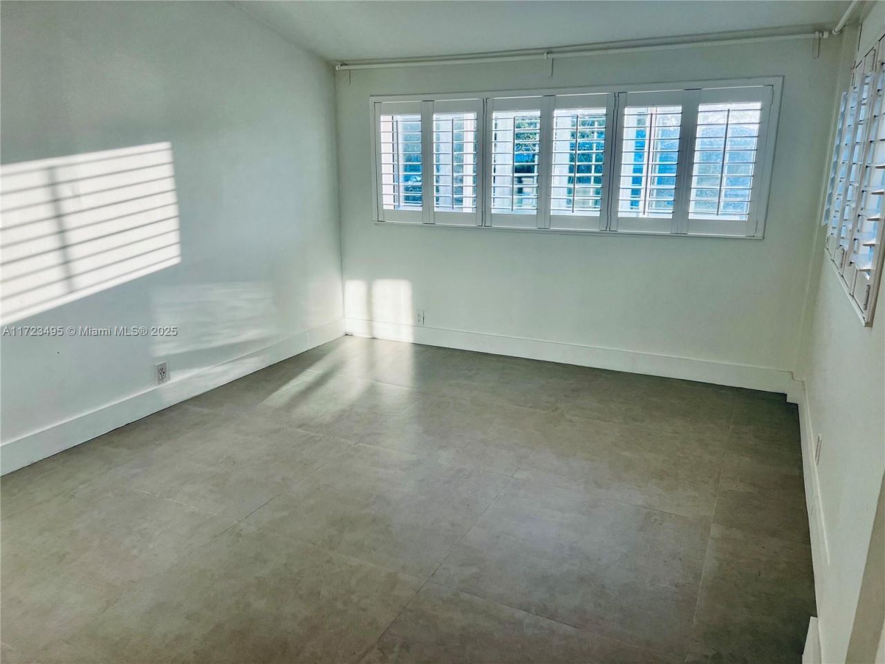 7549 Adventure Ave, North Bay Village, FL 33141 Photo