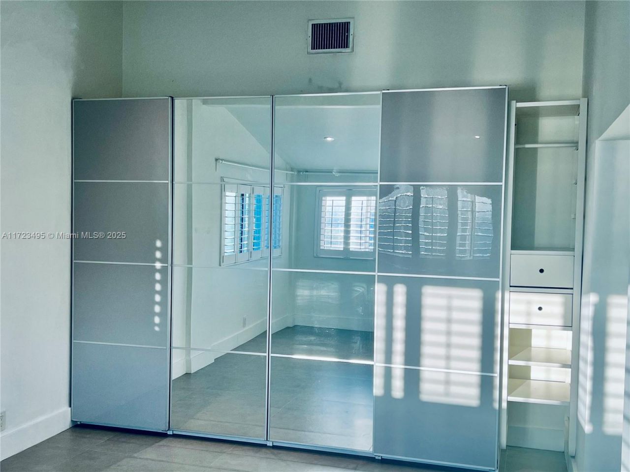 7549 Adventure Ave, North Bay Village, FL 33141 Photo