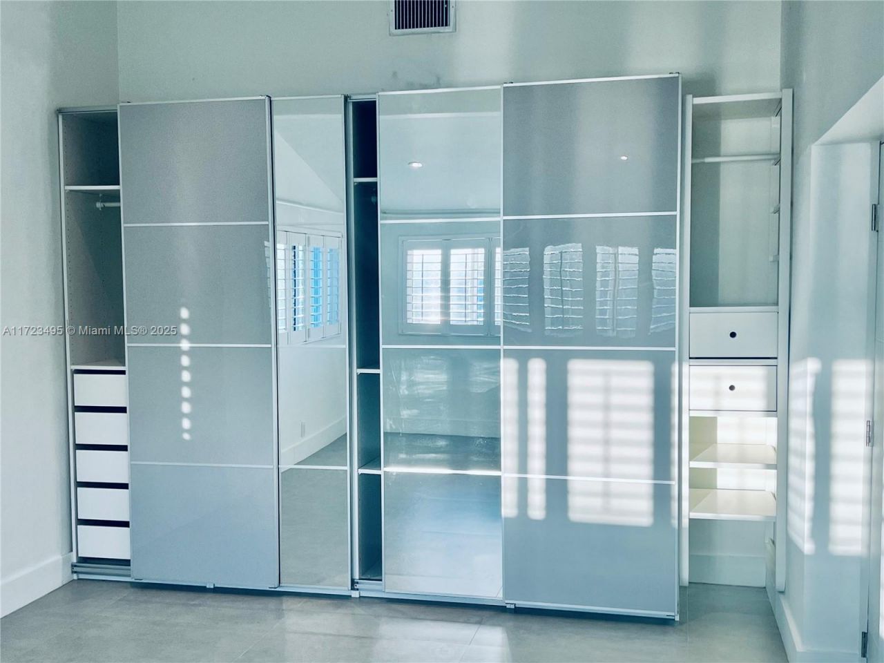 7549 Adventure Ave, North Bay Village, FL 33141 Photo