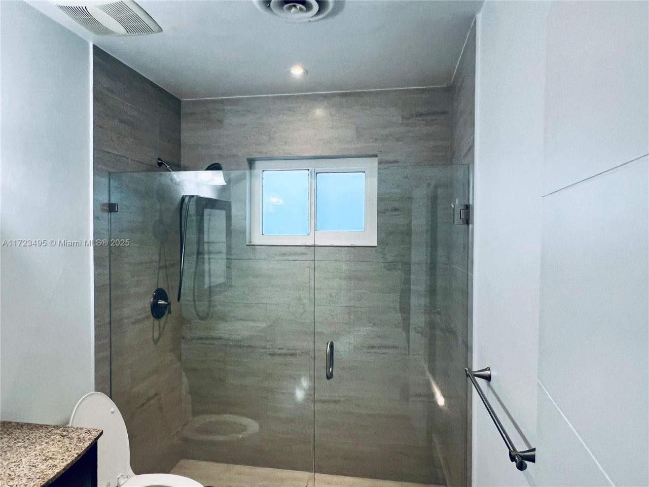 7549 Adventure Ave, North Bay Village, FL 33141 Photo