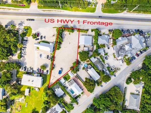 81213 Overseas Highway, ISLAMORADA, FL 33036