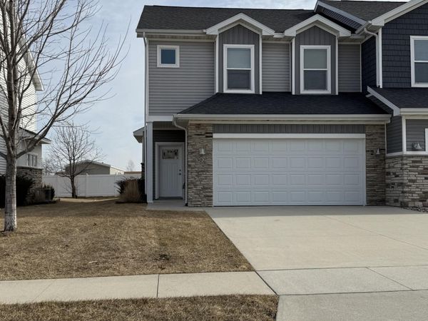 302 Larson Drive, Huxley, IA 50124