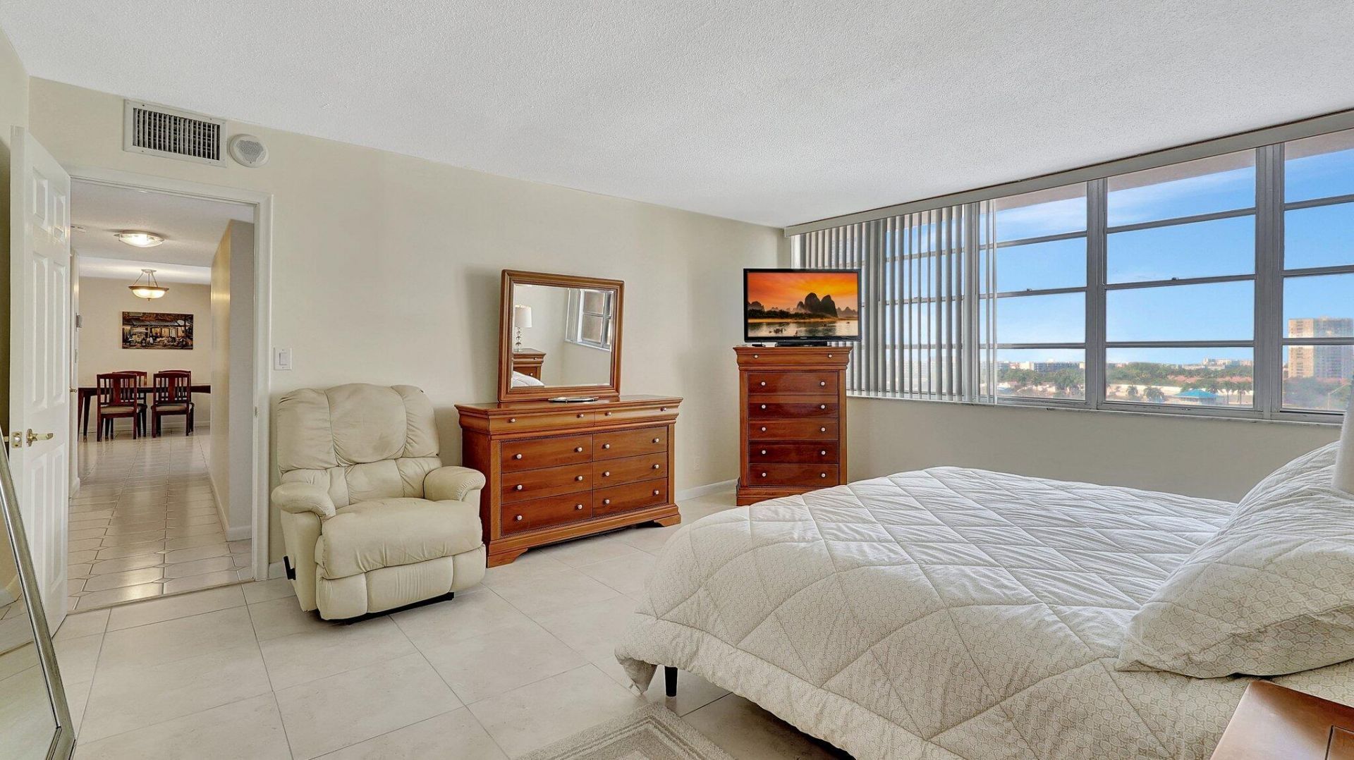 1825 S Ocean Dr Drive, Unit 908, Hallandale Beach, FL 33009 Photo