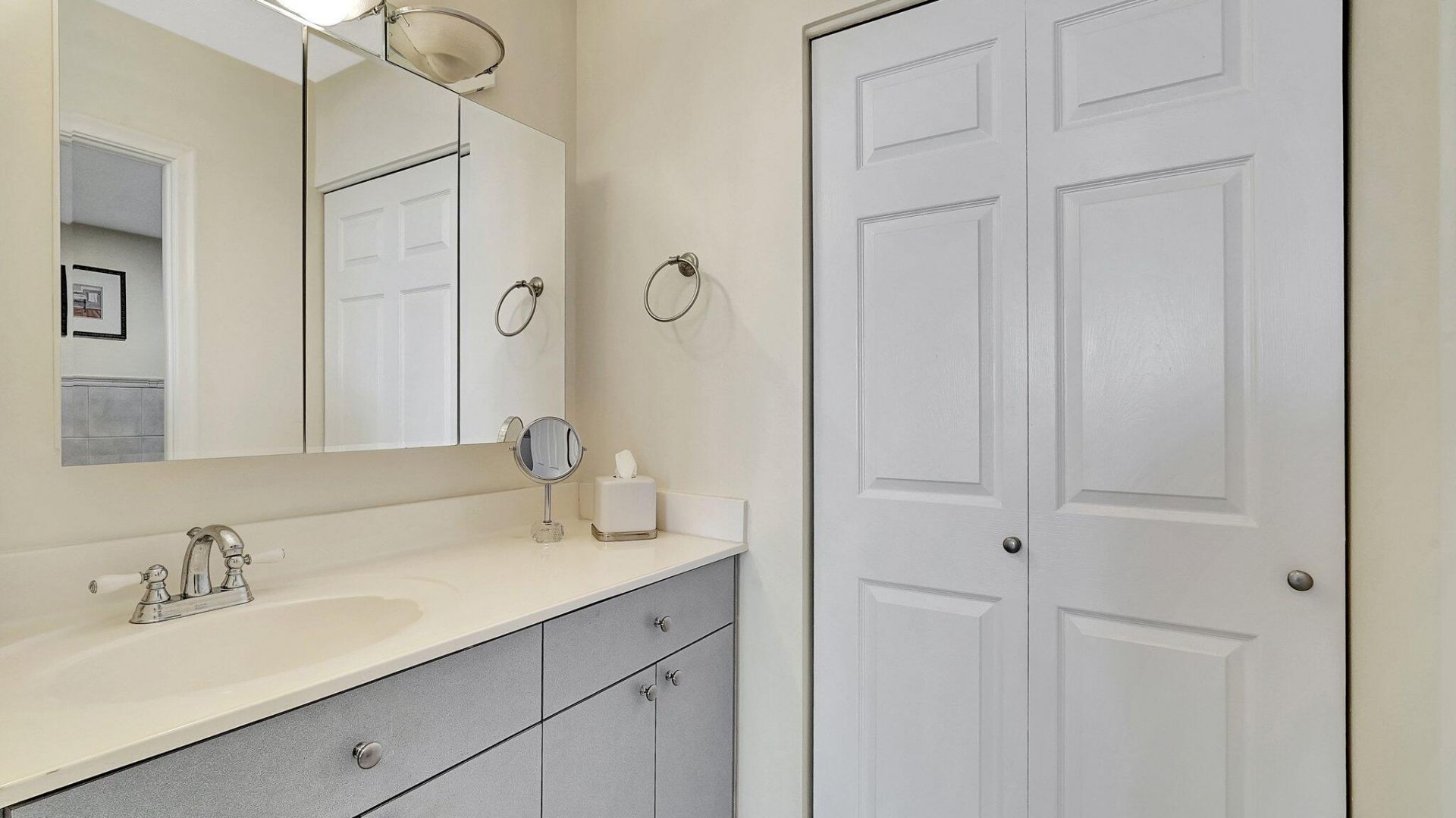 1825 S Ocean Dr Drive, Unit 908, Hallandale Beach, FL 33009 Photo