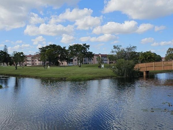 9380 Sunrise Lakes Blvd, Unit 103, Sunrise, FL 33322