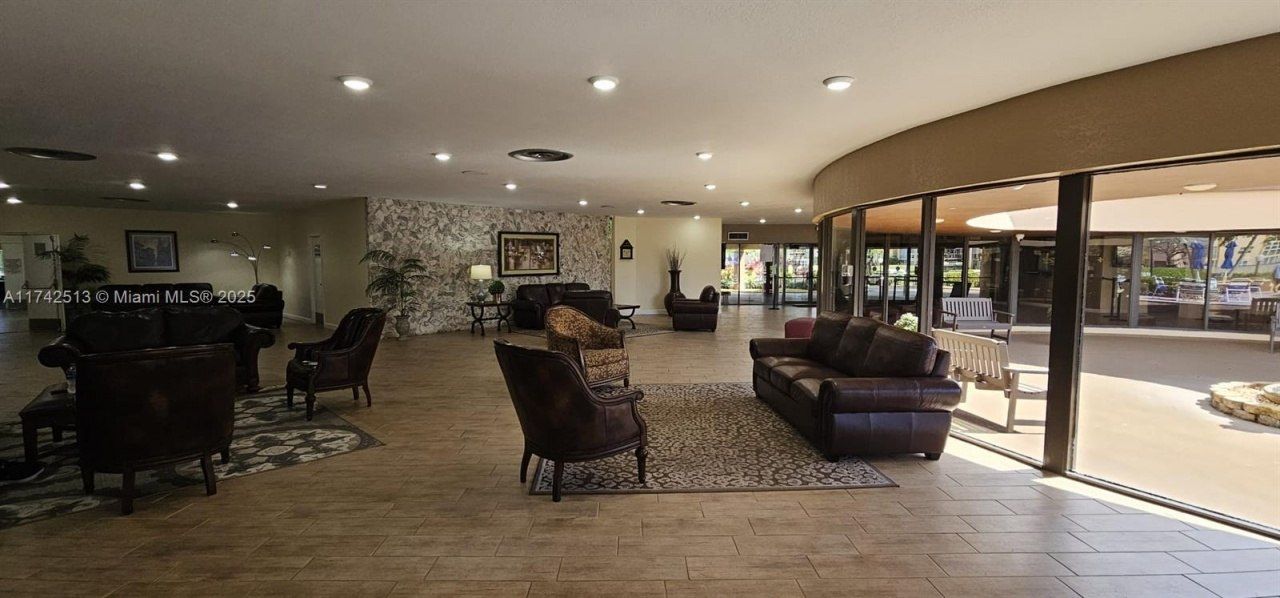 9380 Sunrise Lakes Blvd, Unit 103, Sunrise, FL 33322 Photo