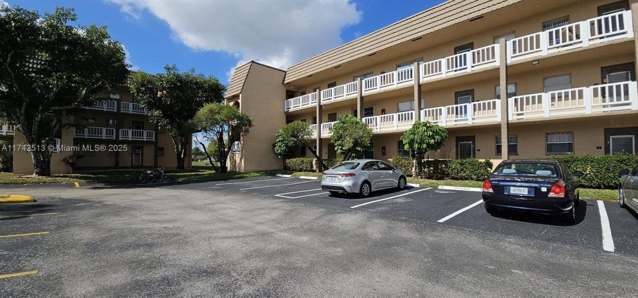 9380 Sunrise Lakes Blvd, Unit 103, Sunrise, FL 33322 Photo