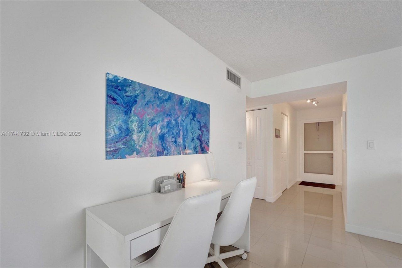 6080 NW 44th St, Unit 401, Lauderhill, FL 33319 Photo