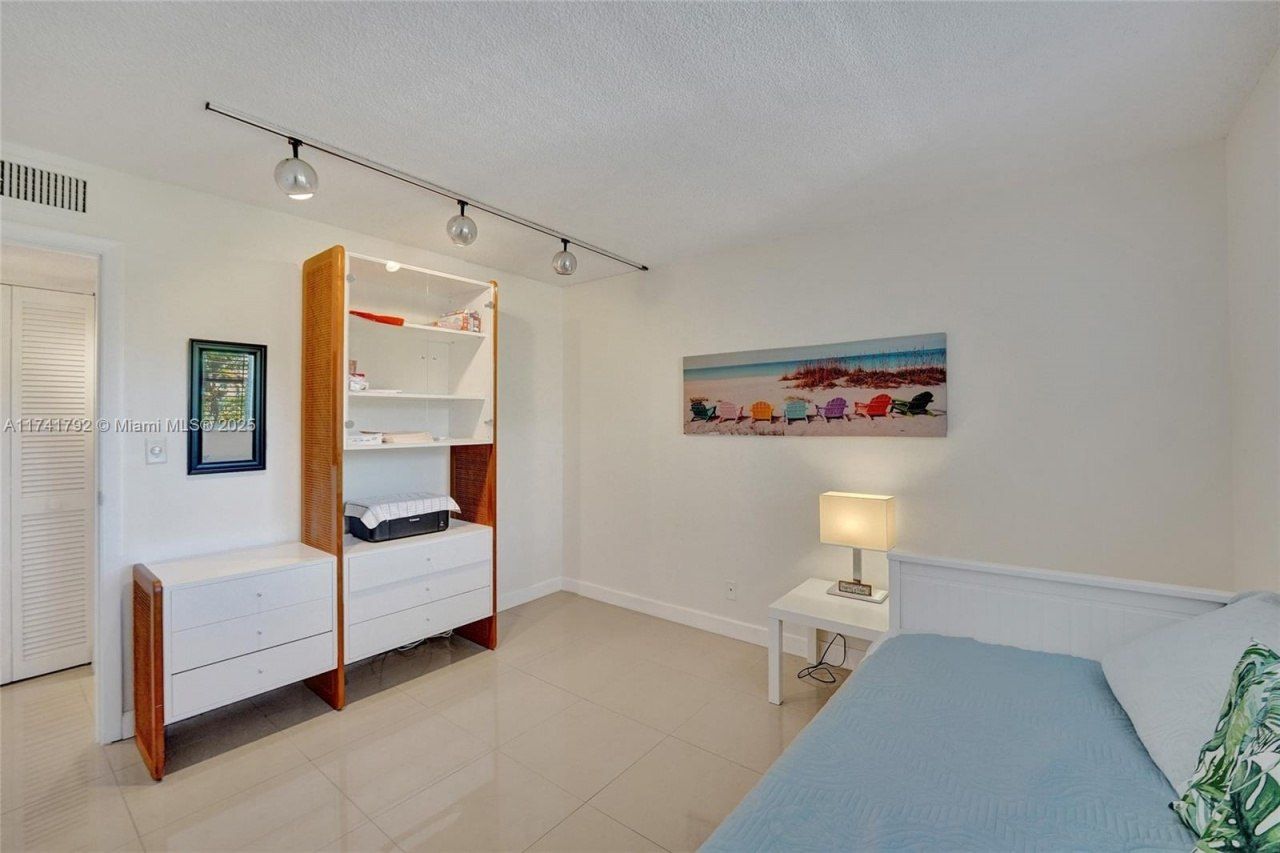 6080 NW 44th St, Unit 401, Lauderhill, FL 33319 Photo