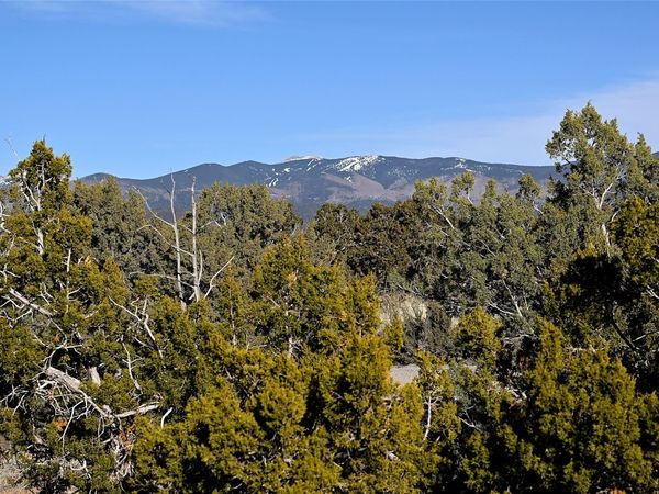 10 Via Diamante, Santa Fe, NM 87506