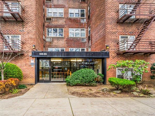 144-55 Melbourne Avenue, Unit 4A, Flushing, NY 11367