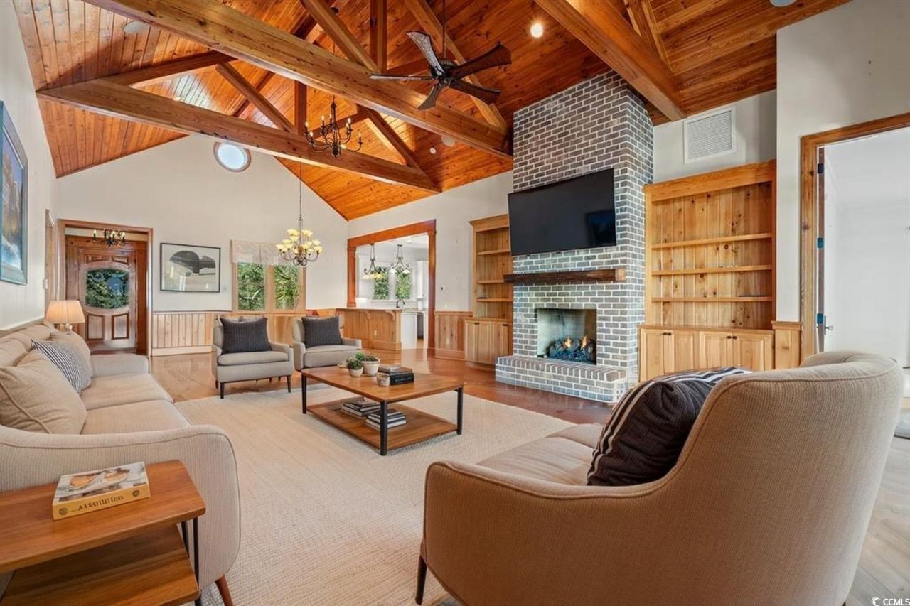 3567 Marion Ln. Photo 4