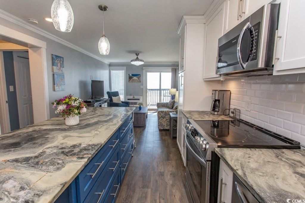 201 N 76th Ave. N Photo 11