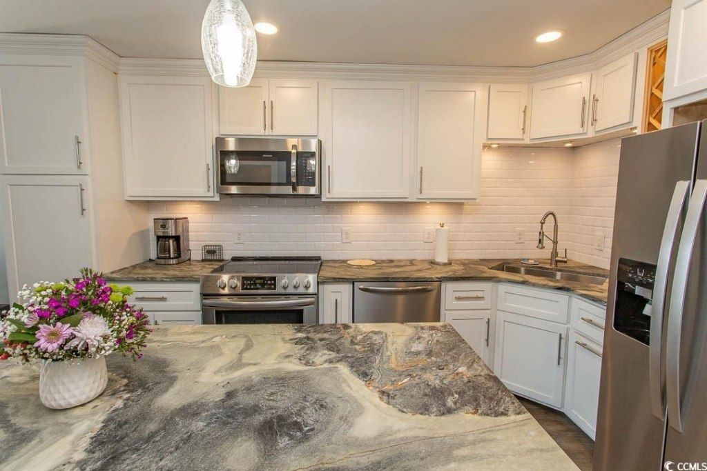 201 N 76th Ave. N Photo 6