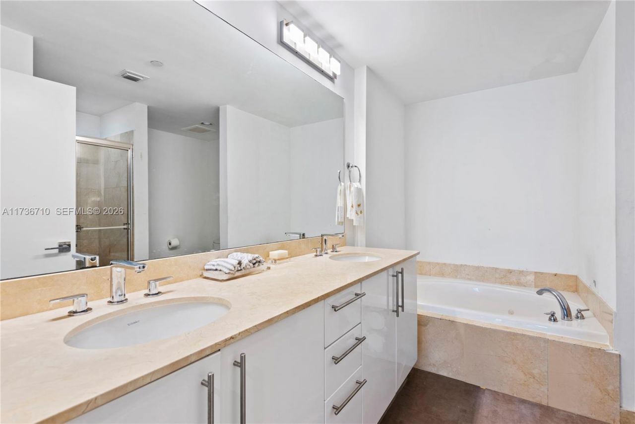 3330 NE 190th St, Unit 1715, Aventura, FL 33180 Photo