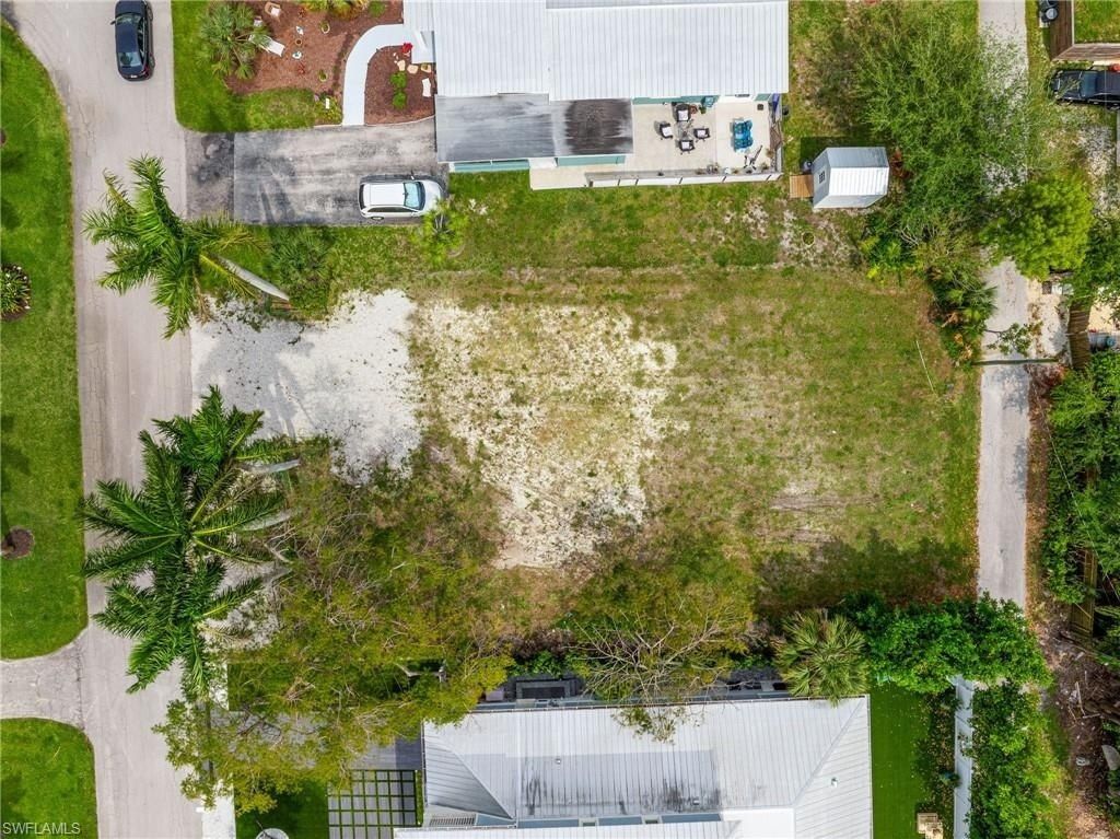 1084 Broad Ave N, Naples, FL 34102 Photo