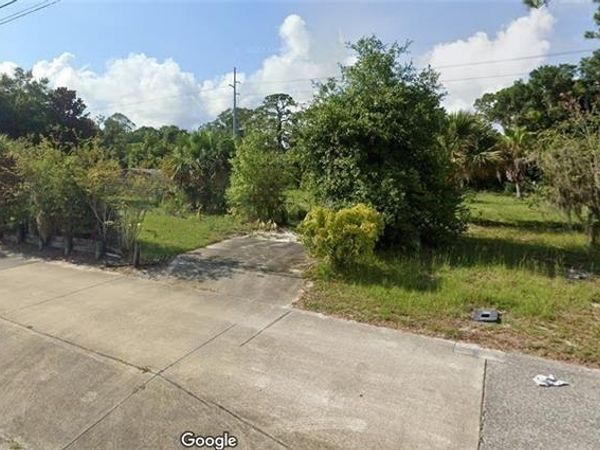 593 DEBARY AVENUE, DELTONA, FL 32725