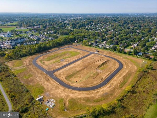 614 DOLLY DRIVE, LANCASTER, PA 17601