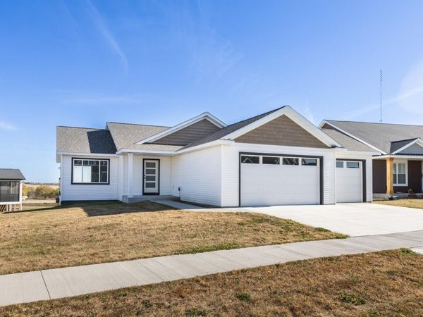 1705 Brandt Drive NE, Byron, MN 55920