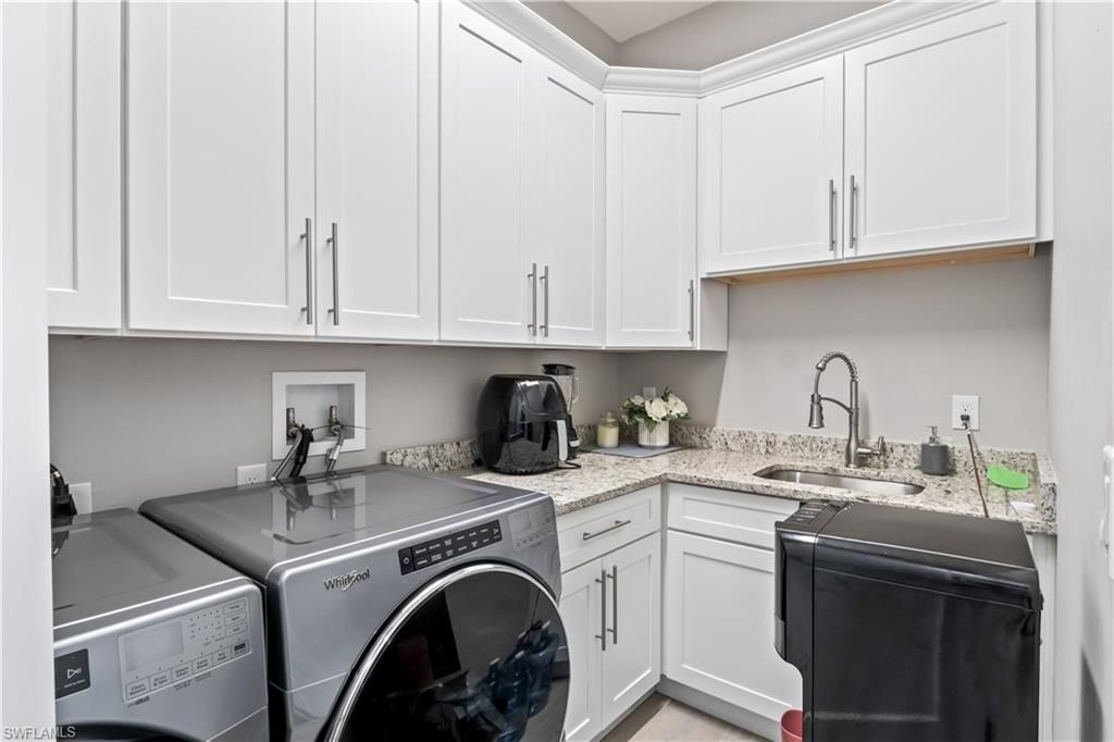 2410 Kismet Lakes Ln, Cape Coral, FL 33993 Photo