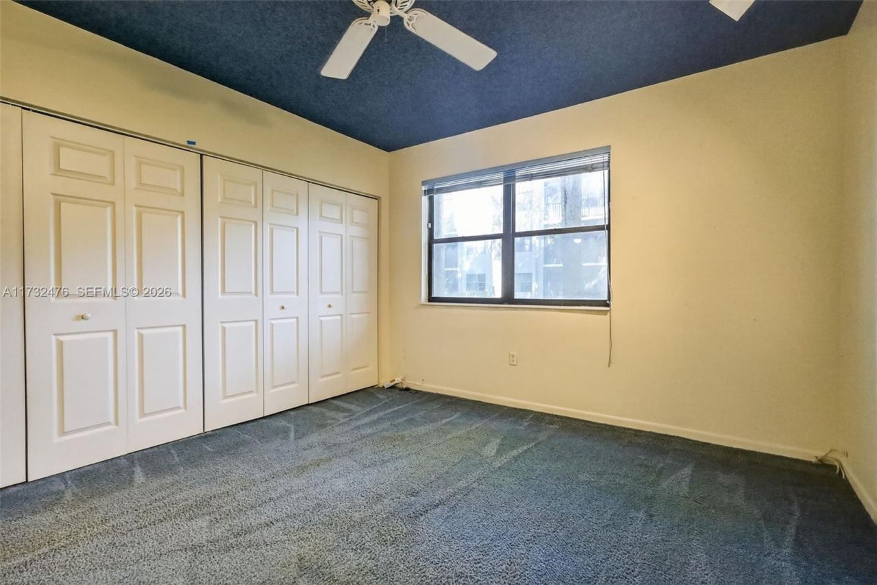 481 Ives Dairy Rd, Unit 105-4, Miami, FL 33179 Photo