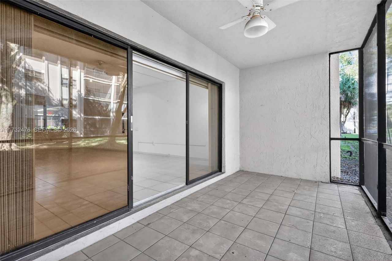 481 Ives Dairy Rd, Unit 105-4, Miami, FL 33179 Photo