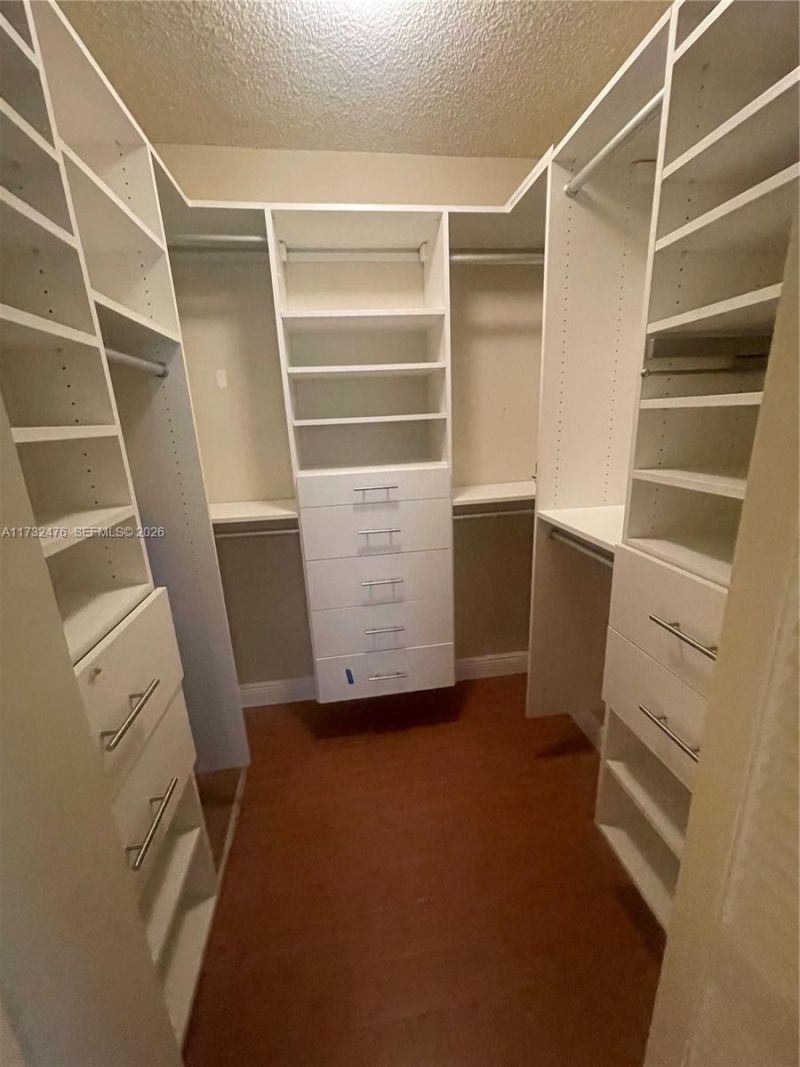 481 Ives Dairy Rd, Unit 105-4, Miami, FL 33179 Photo