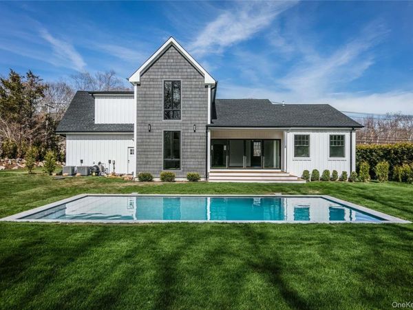 2415 Cox Neck Road, Mattituck, NY 11952