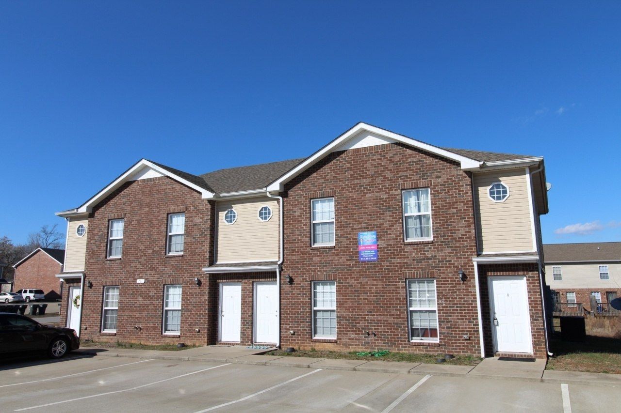 701 Oliver Loop Unit B, Clarksville, TN 37040 Main Photo