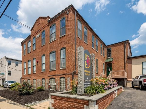 60 Clayton St, Boston, MA 02122