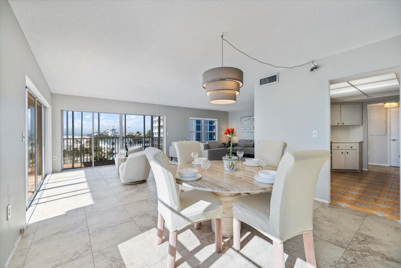 800 Benjamin Franklin Drive, Unit 608, Sarasota, FL 34236 Photo