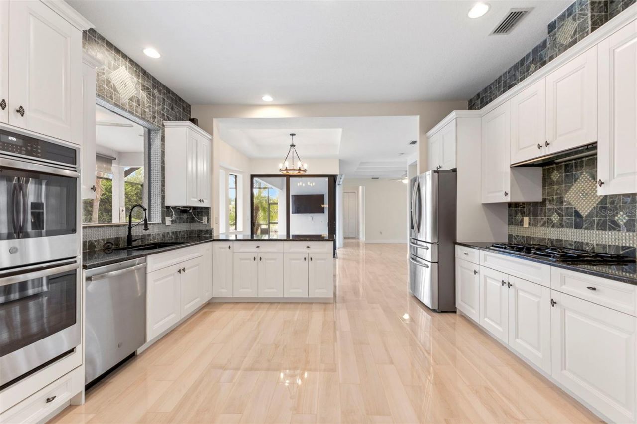 537 Fore Drive, Bradenton, FL 34208 Photo