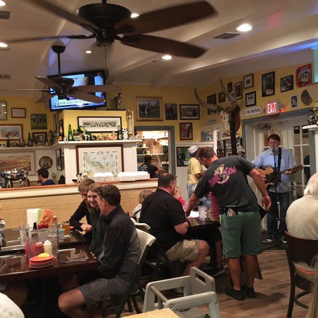 2163 & 2153 Periwinkle Way, Sanibel, FL 33957 Photo